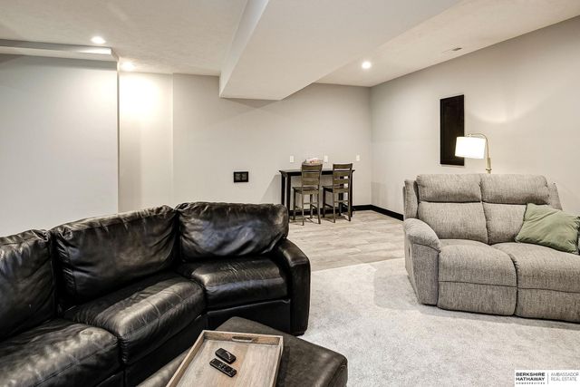 470 Eastwood Drive, Louisville, NE 68037