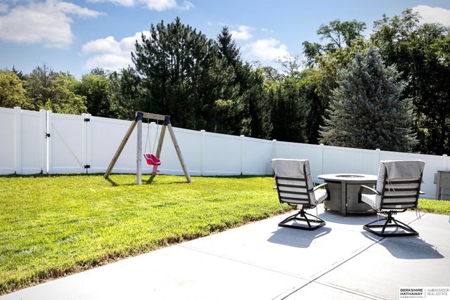 470 Eastwood Drive, Louisville, NE 68037