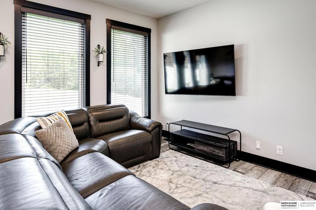 470 Eastwood Drive, Louisville, NE 68037