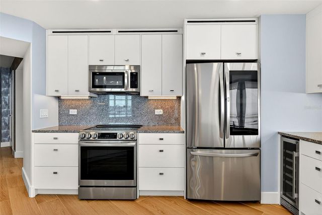 888 BLVD OF THE ARTS 605, Sarasota, FL 34236