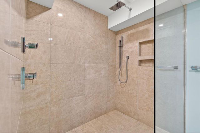 888 BLVD OF THE ARTS 605, Sarasota, FL 34236