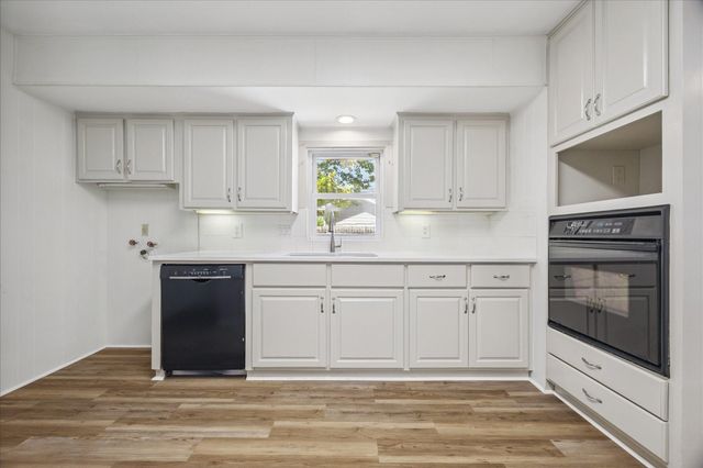 9014 Dunlap Street, Houston, TX 77074