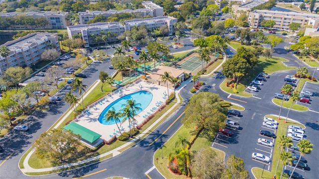 9539 Weldon Cir F214, Tamarac, FL 33321