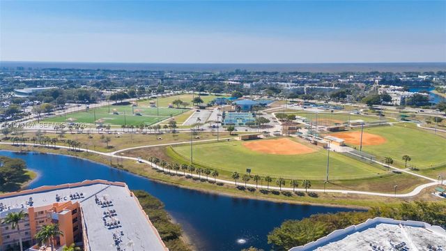 9539 Weldon Cir F214, Tamarac, FL 33321