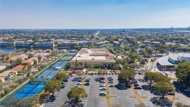 9539 Weldon Cir F214, Tamarac, FL 33321