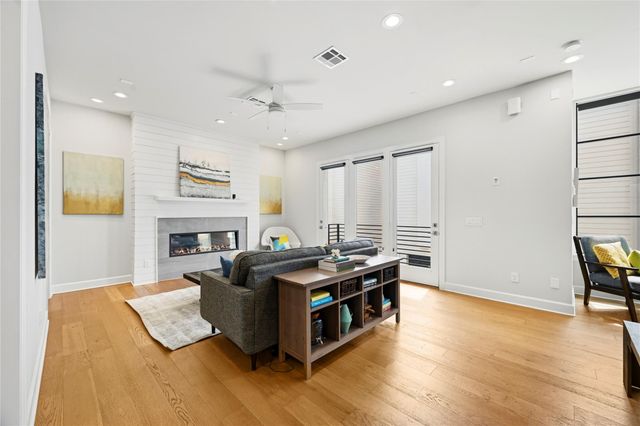830 Wakefield Drive A, Houston, TX 77018