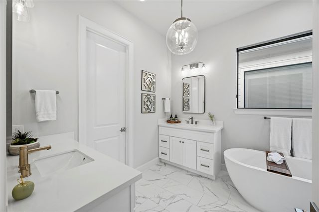 830 Wakefield Drive A, Houston, TX 77018