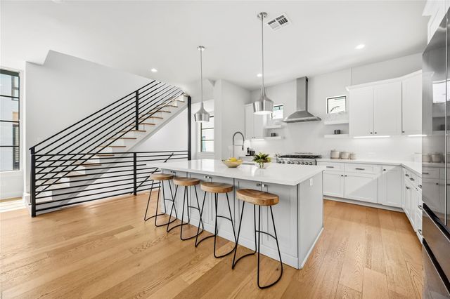 830 Wakefield Drive A, Houston, TX 77018