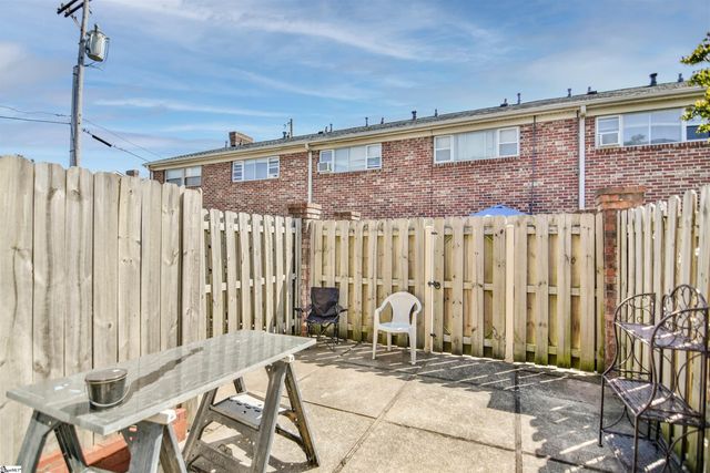 2530 E North Street, Greenville, SC 29615