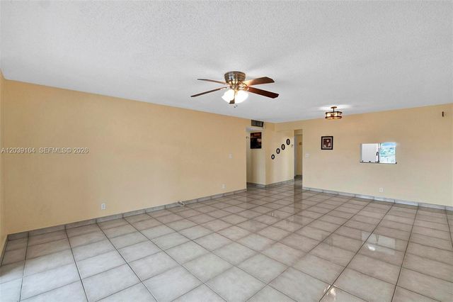 431 SE 3rd Street 402, Dania Beach, FL 33004