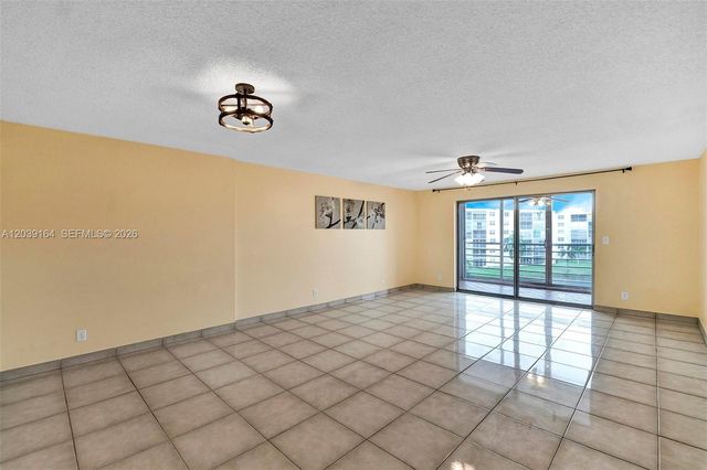 431 SE 3rd Street 402, Dania Beach, FL 33004