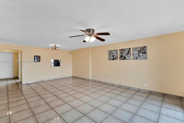 431 SE 3rd Street 402, Dania Beach, FL 33004