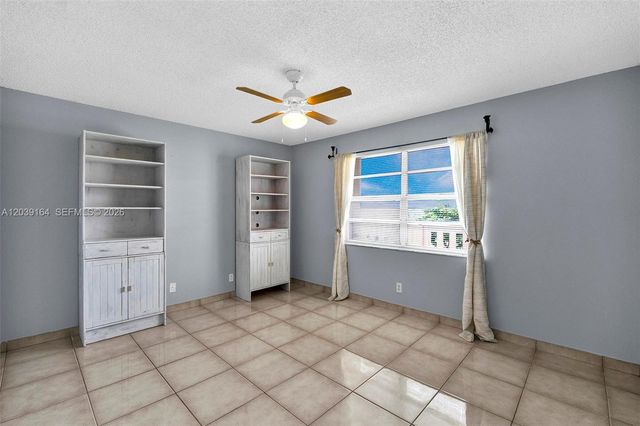 431 SE 3rd Street 402, Dania Beach, FL 33004