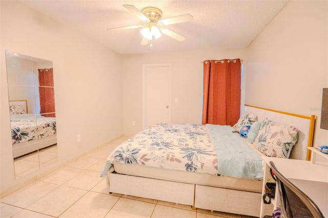 32 SILVER OAK CIRCLE, Kissimmee, FL 34743