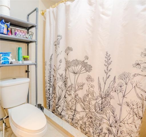 32 SILVER OAK CIRCLE, Kissimmee, FL 34743