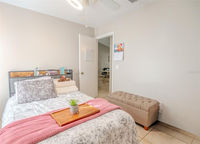 32 SILVER OAK CIRCLE, Kissimmee, FL 34743