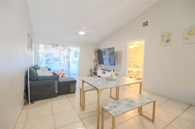 32 SILVER OAK CIRCLE, Kissimmee, FL 34743