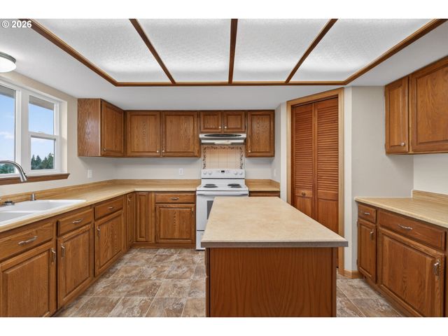 33501 BLAHA Rd, Warren, OR 97053