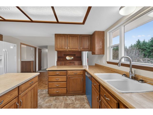 33501 BLAHA Rd, Warren, OR 97053
