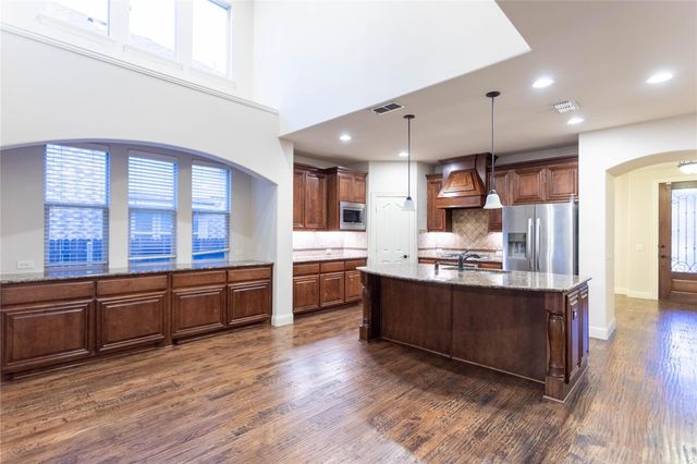 2409 Lynbridge Drive, Plano, TX 75025