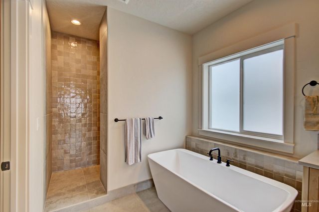 365 S Strut Way, Boise, ID 83716