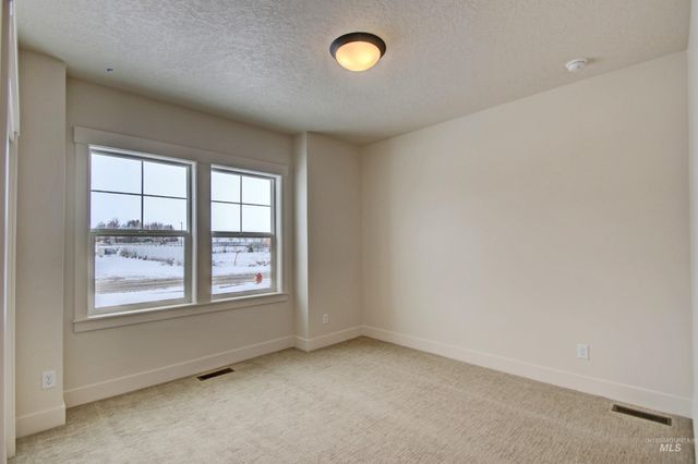 365 S Strut Way, Boise, ID 83716