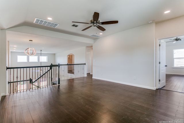 7823 Bluebird Haven, Selma, TX 78154