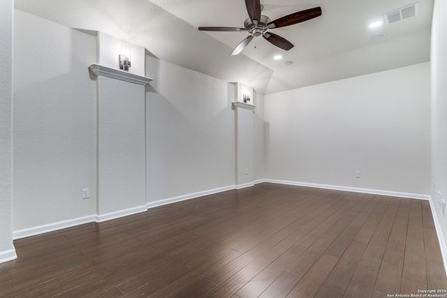 7823 Bluebird Haven, Selma, TX 78154