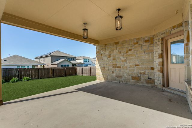 7823 Bluebird Haven, Selma, TX 78154