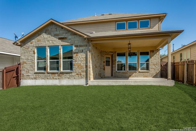 7823 Bluebird Haven, Selma, TX 78154