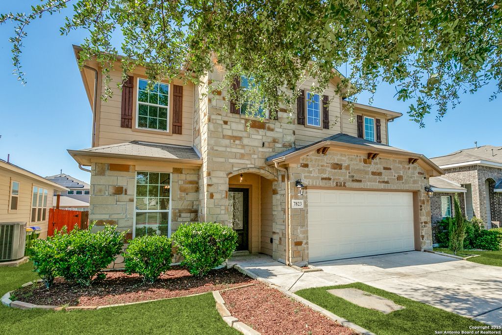 7823 Bluebird Haven, Selma, TX 78154