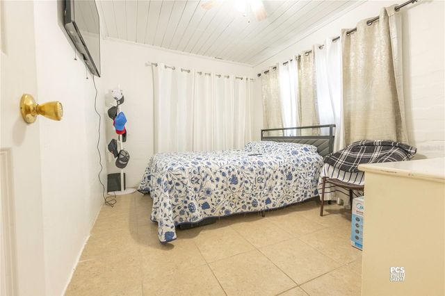 7301 NW GAINESVILLE ROAD, Ocala, FL 34475