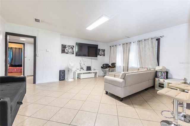 7301 NW GAINESVILLE ROAD, Ocala, FL 34475