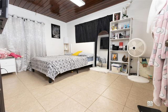 7301 NW GAINESVILLE ROAD, Ocala, FL 34475