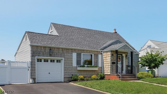 614 Fairway Rd, Linden City, NJ 07036