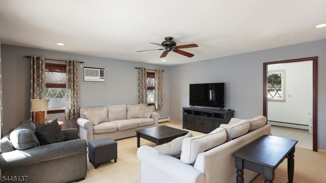 614 Fairway Rd, Linden City, NJ 07036