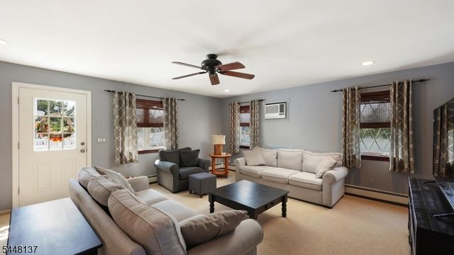614 Fairway Rd, Linden City, NJ 07036