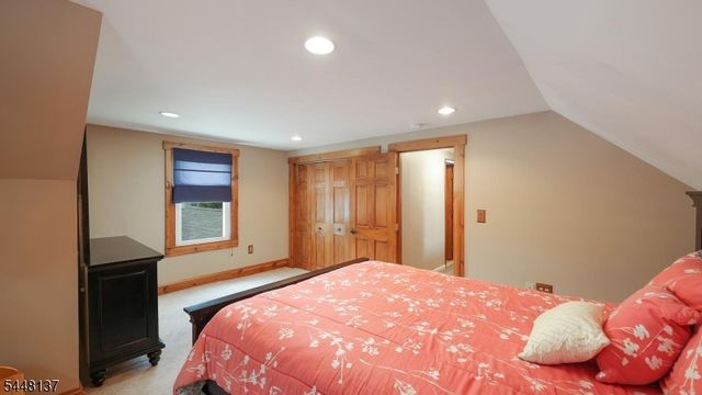 614 Fairway Rd, Linden City, NJ 07036