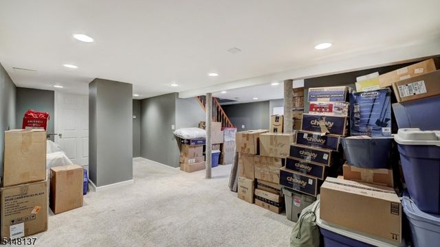 614 Fairway Rd, Linden City, NJ 07036