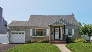 614 Fairway Rd, Linden City, NJ 07036
