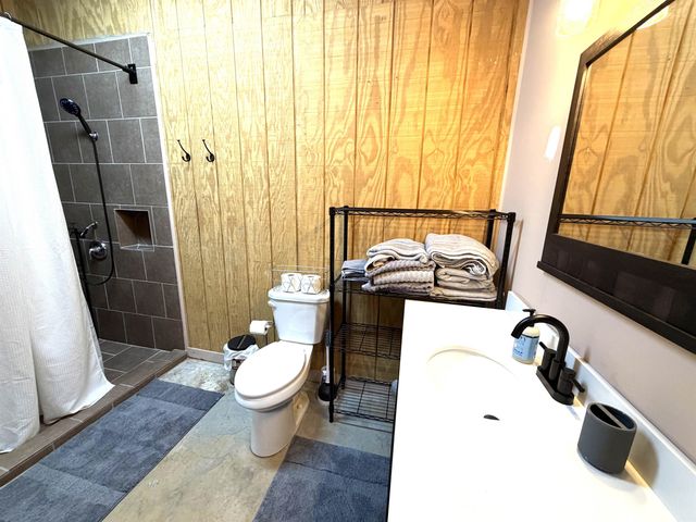 185 HOLIDAY HILLS RD, Counce, TN 38326