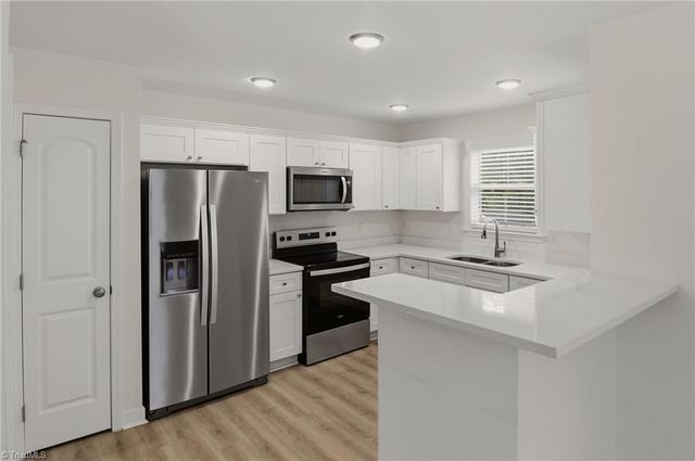 1929 S Martin Luther King Jr Drive, Winston-salem, NC 27107