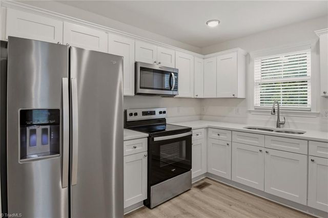 1929 S Martin Luther King Jr Drive, Winston-salem, NC 27107