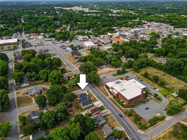 1929 S Martin Luther King Jr Drive, Winston-salem, NC 27107