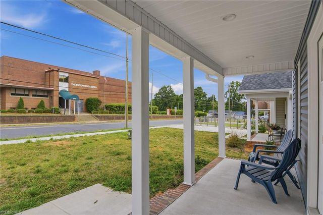 1929 S Martin Luther King Jr Drive, Winston-salem, NC 27107