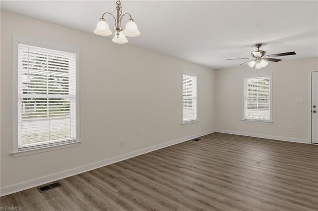 1929 S Martin Luther King Jr Drive, Winston-salem, NC 27107