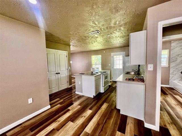 2307 Windsor Lane, Pasadena, TX 77506