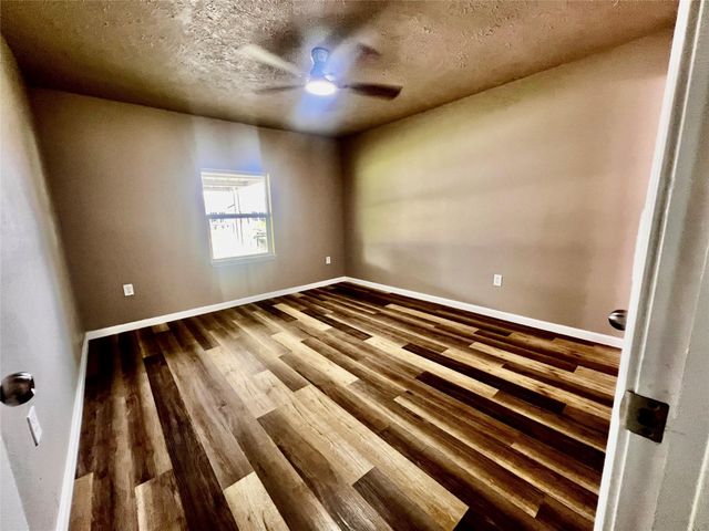 2307 Windsor Lane, Pasadena, TX 77506