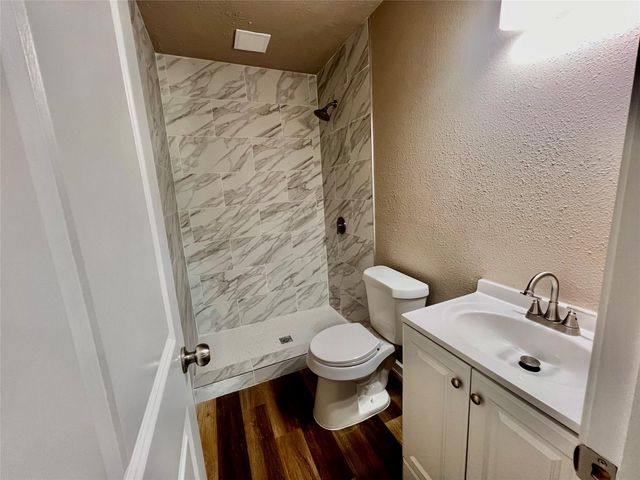 2307 Windsor Lane, Pasadena, TX 77506