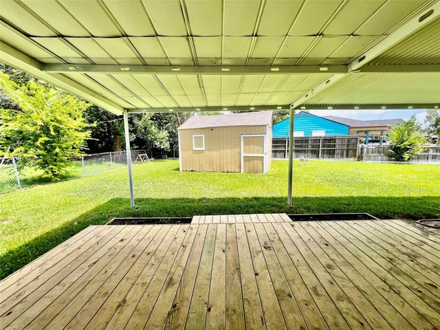 2307 Windsor Lane, Pasadena, TX 77506